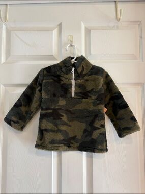 NWT Kids Plush Camo Half-Zip Pullover Jacket - Olive Green